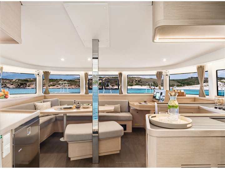 Lefkada 12.8 m Per noleggio Catamarano - #24109 - 2