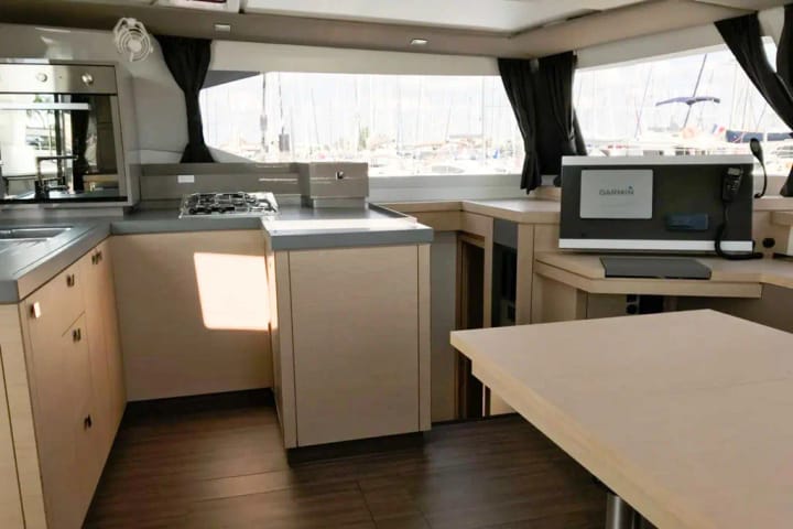 Tivat 12.58 m Für Charter Katamaran — #24257 - 23