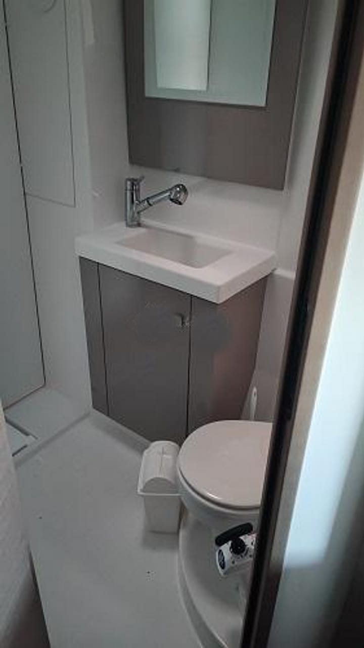  Catamaran Fountaine Pajot Astrea 42 (2018) voor Charter - Tivat | #24257 - 26