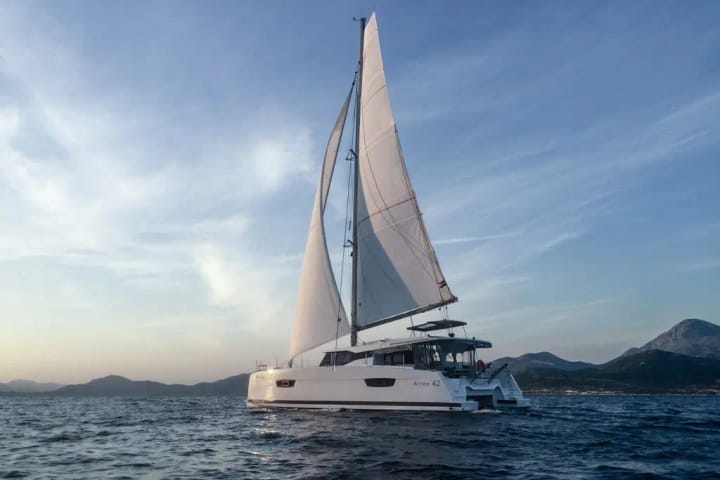 Tivat 12.58 m Für Charter Katamaran — #24257 - 22