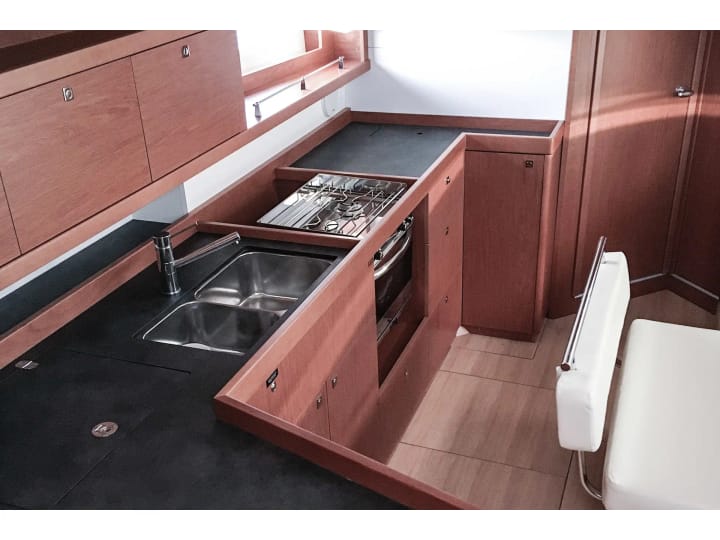 Tivat 13.85 m Voor Charter Zeilboot - #24258 - 10