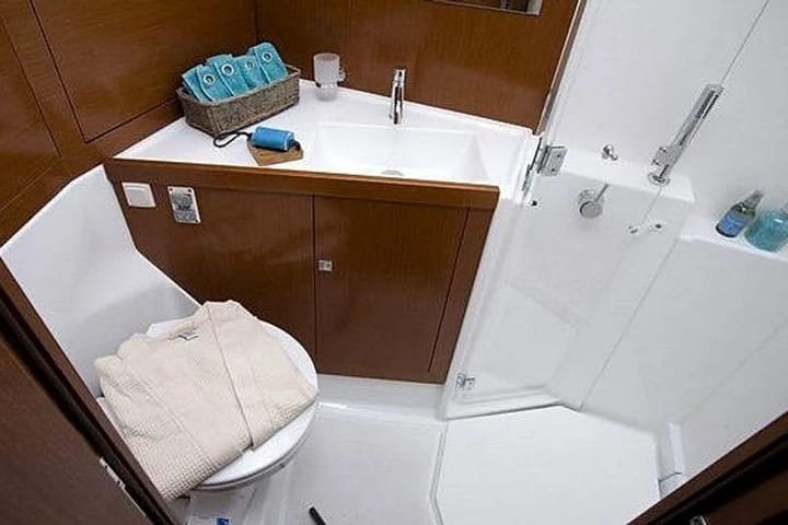 Segelboot Beneteau Oceanis 45 (2018) für Charter - Tivat | #24261 - 18