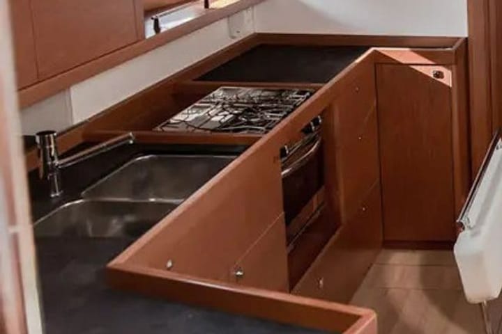 Segelboot Beneteau Oceanis 45 (2018) für Charter - Tivat | #24261 - 12