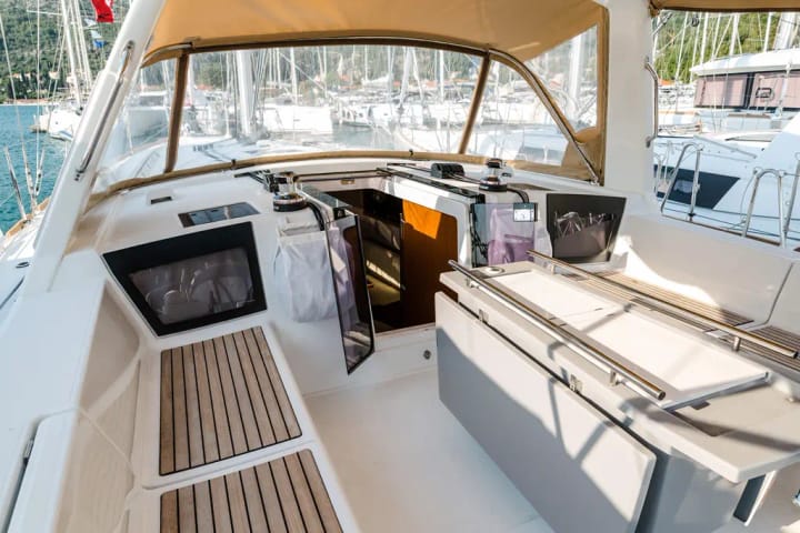 Tivat 13.85 m Voor Charter Zeilboot - #24261 - 18