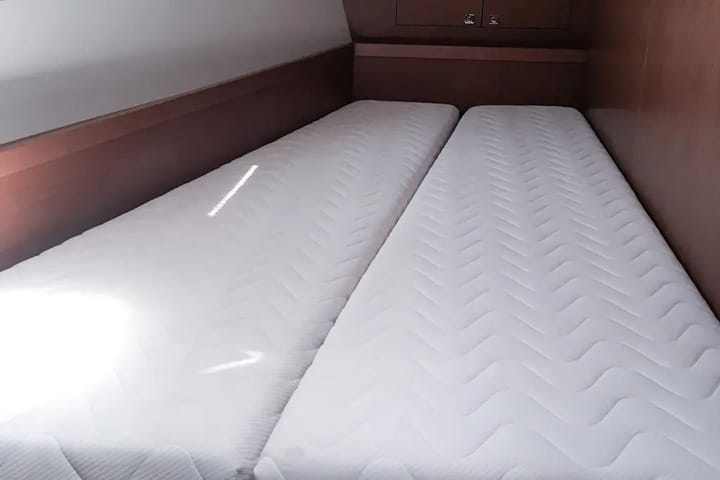 Beneteau Oceanis 45 Kiralık Yelkenli (2015) - Tivat | #24264 - 10