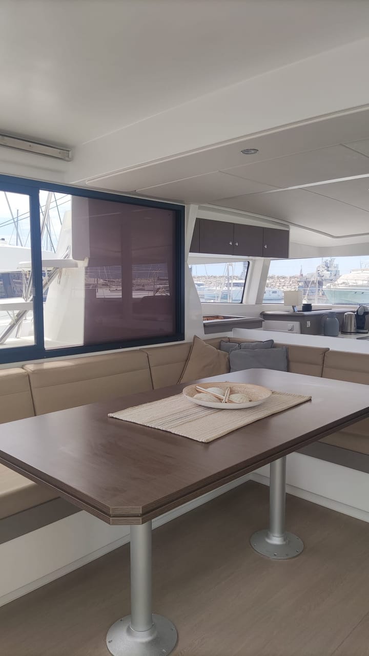 Furnari 13.1 m Per noleggio Catamarano - #24291 - 4