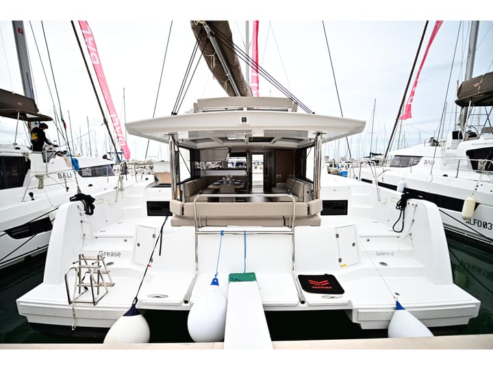 Bali, 4.4 (2023) - #24313