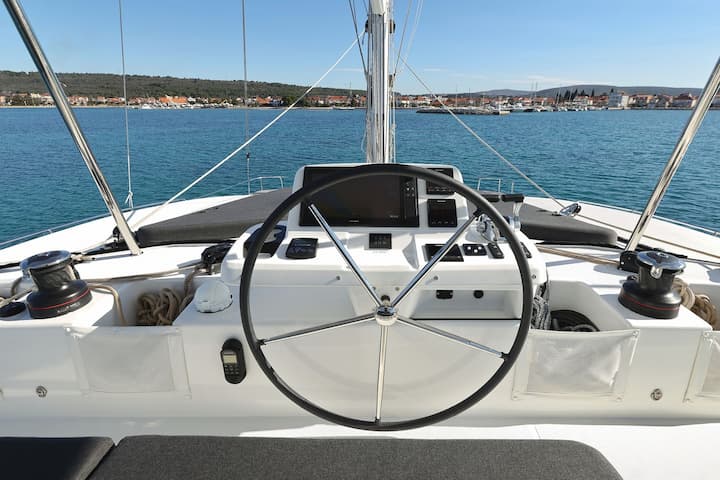  Catamarán Lagoon 51 (2025) para Charter - Sukošan | #24331 - 3