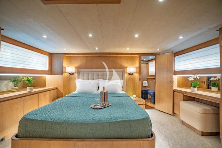 Custom Made Motor Yacht (1994) for Charter - Sami | #24359 - 27