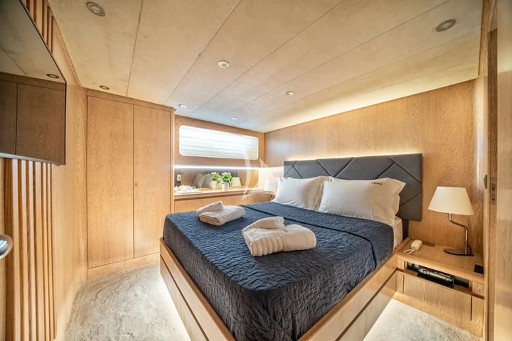 Custom Made Motor Yacht (1994) for Charter - Sami | #24359 - 33