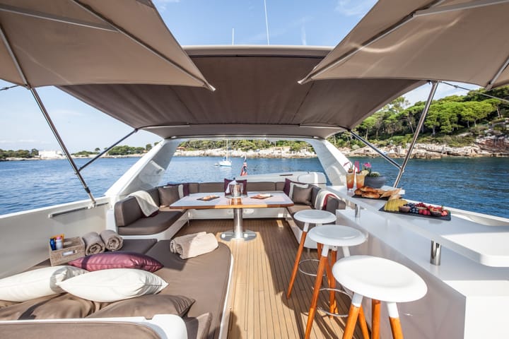 Cittanova 23.95 m Per noleggio Yacht a motore - #24362 - 24