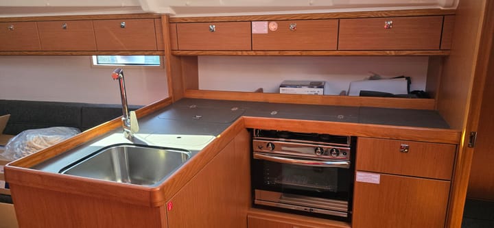  Barca a vela Bavaria  37 Cruiser (2025) per Noleggio, overcloccabile Zara | #24406 - 10