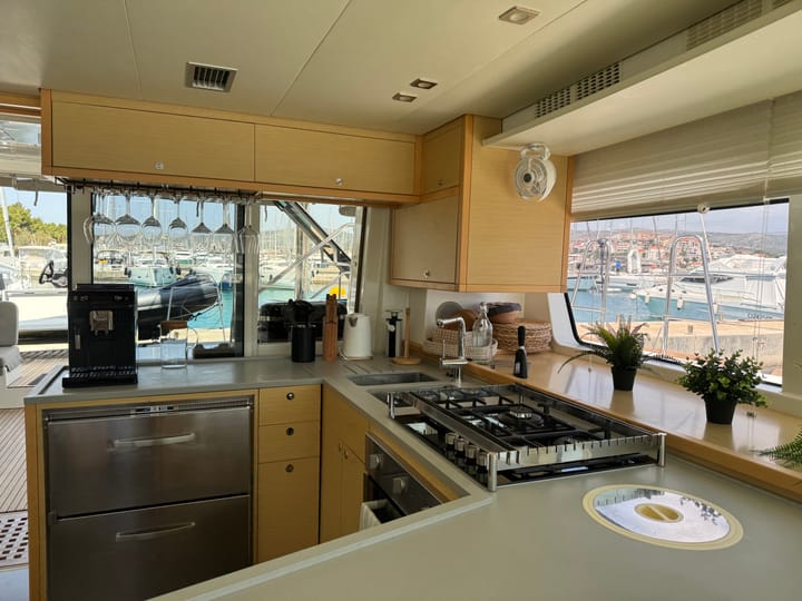 Rogoznica 15.85 m Per noleggio Catamarano - #24411 - 26