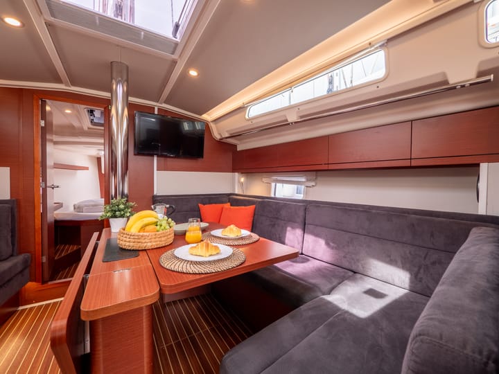 Split 12.4 m For Charter Voilier - #24444 - 22