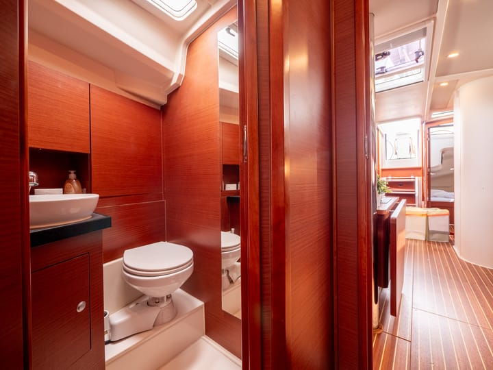 Split 12.4 m For Charter Voilier - #24444 - 24