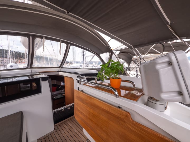 Split 12.4 m For Charter Voilier - #24444 - 19