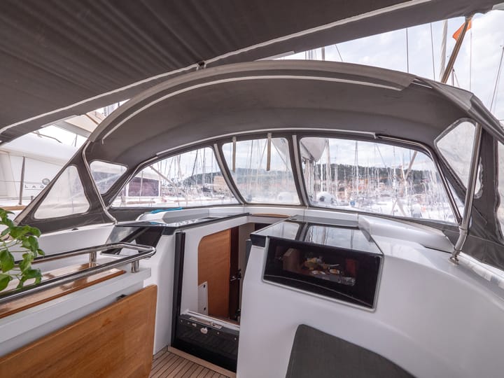 Split 12.4 m For Charter Voilier - #24445 - 17