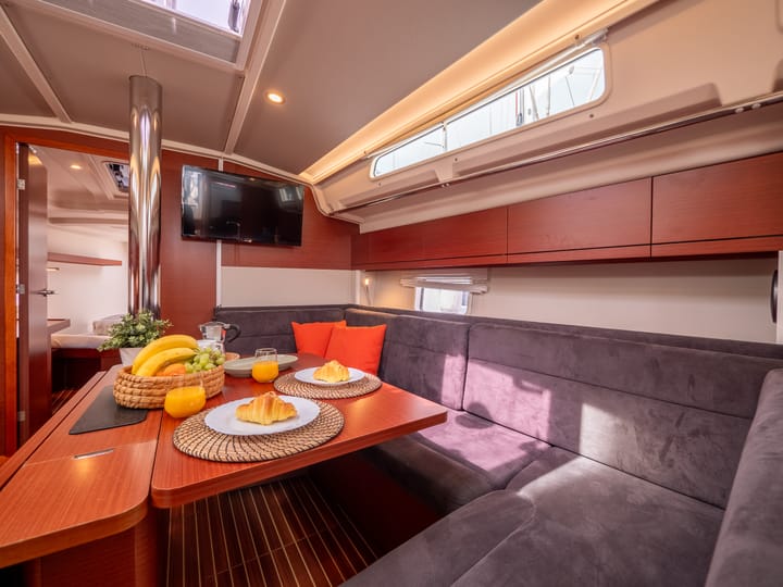 Split 12.4 m For Charter Voilier - #24445 - 25