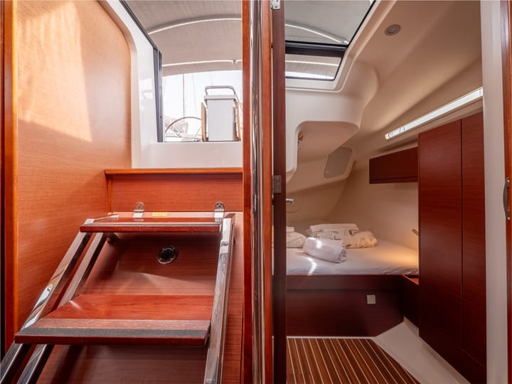 Split 12.4 m For Charter Voilier - #24445 - 12