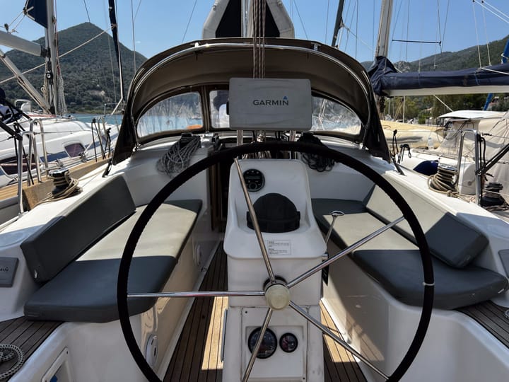 Vliho 9.99 m For Charter Voilier - #24476 - 9