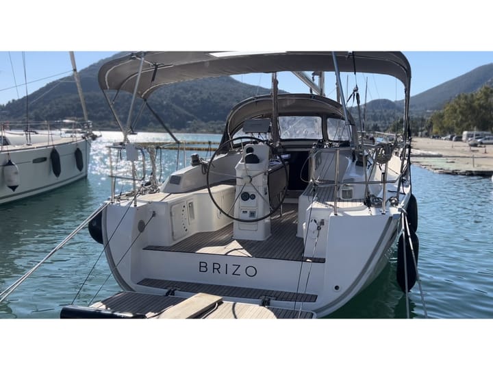Vliho 9.99 m For Charter Voilier - #24476 - 2