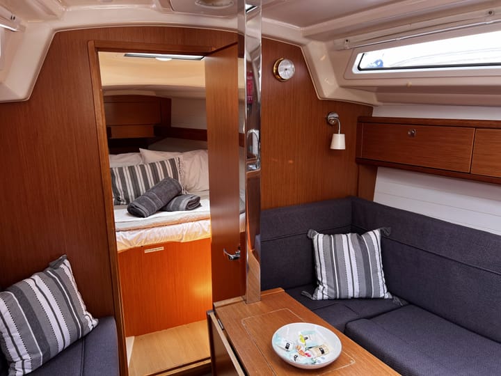 Vliho 9.99 m For Charter Voilier - #24476 - 4