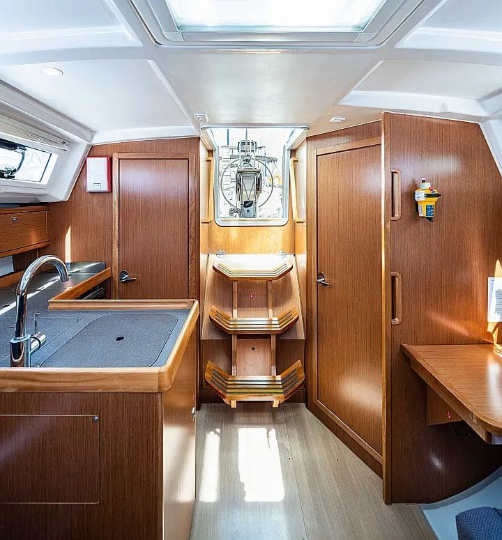  Barca a vela Bavaria  33 Cruiser (2016) per Noleggio, overcloccabile Vliho | #24476 - 4