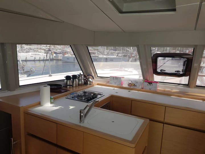  Catamarano Nautitech  46 Fly (2018) per Noleggio, overcloccabile Marmaris | #24479 - 9