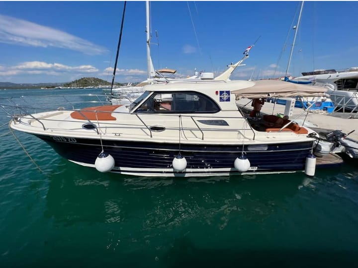 Zadar 11.82 m Für Charter Motorboot — #245 - 1