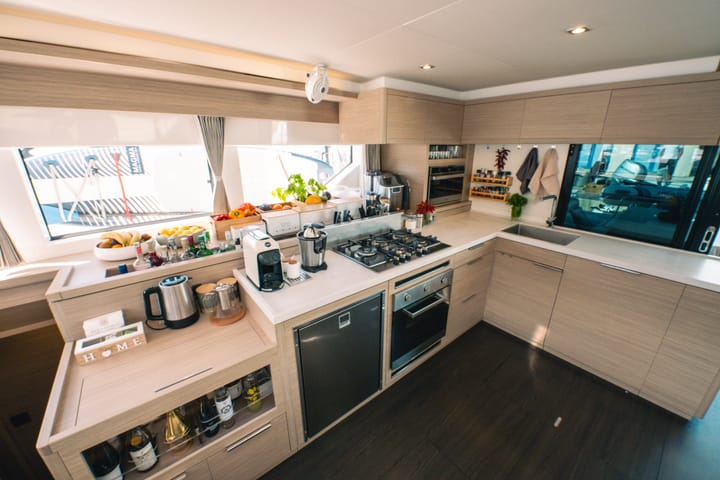  Catamarano Lagoon 55 (2025) per Noleggio, overcloccabile Capo d'Orlando | #24508 - 4