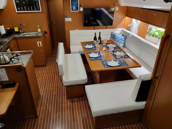 Sailboat Bavaria  Cruiser 50 (2013) for Charter - Athens | #24587 - 2