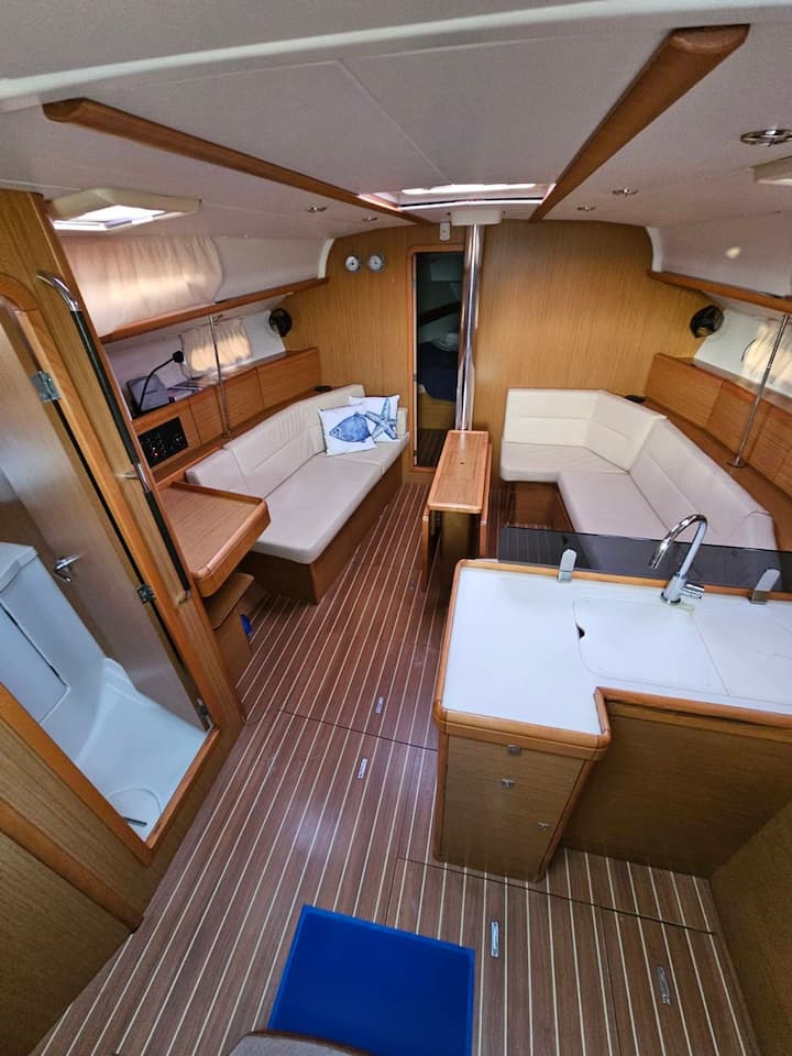  Barca a vela Jeanneau Sun Odyssey 42i (2009) per Noleggio, overcloccabile Atene | #24589 - 4