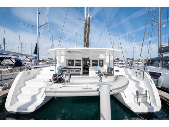 Lagoon, 450F (2016) - #24662