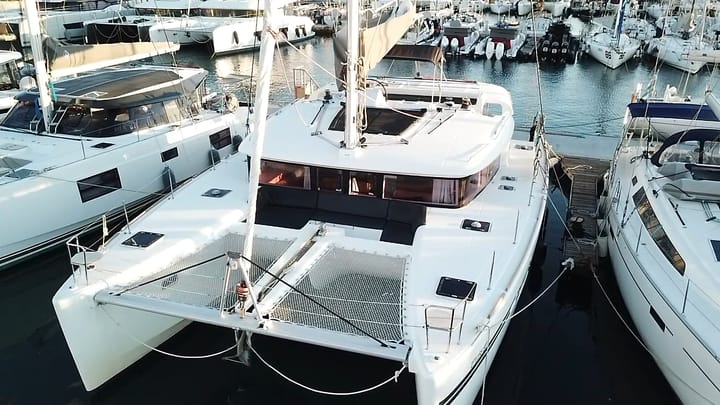 Catamaran Lagoon 450F (2016) for Charter - Lavrion | #24662 - 9