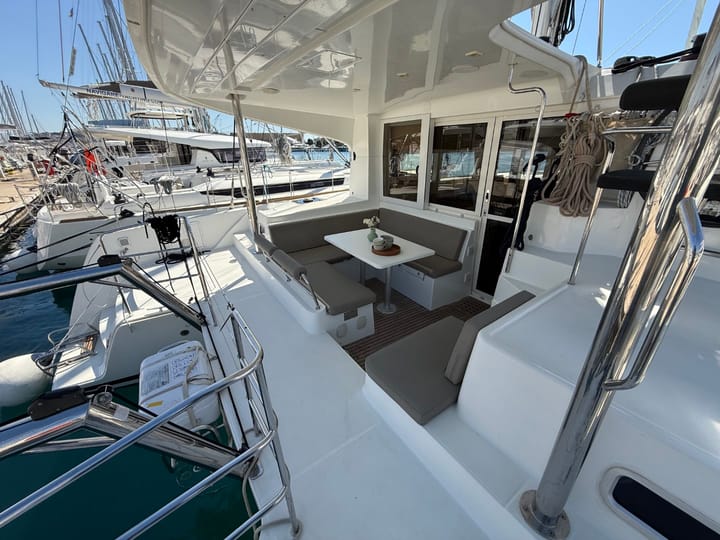 Catamaran Lagoon  39 (2017) for Charter - Lavrion | #24663 - 15