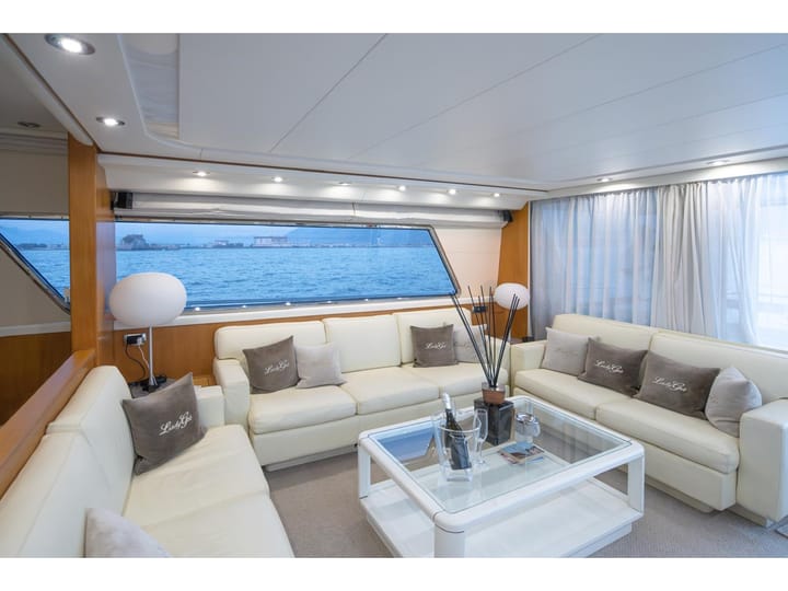Fait sur mesure  Yacht à moteur (2002) pour Charter - Ischia | # 24675 - 2