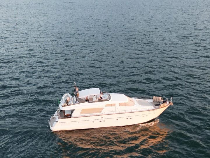 Fait sur mesure  Yacht à moteur (2002) pour Charter - Ischia | # 24675 - 1