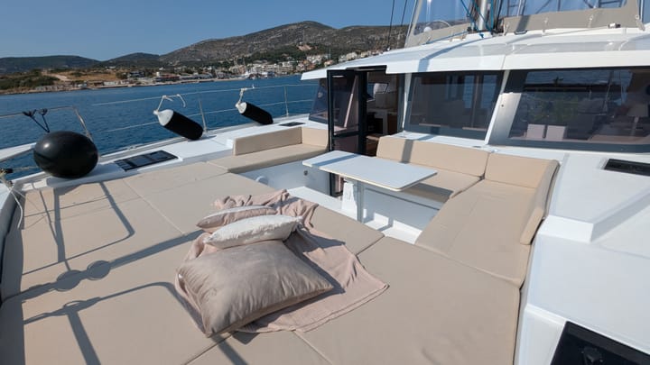 Lavrion 12.85 m Für Charter Katamaran — #24720 - 18