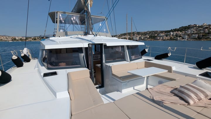 Lavrion 12.85 m Für Charter Katamaran — #24720 - 28