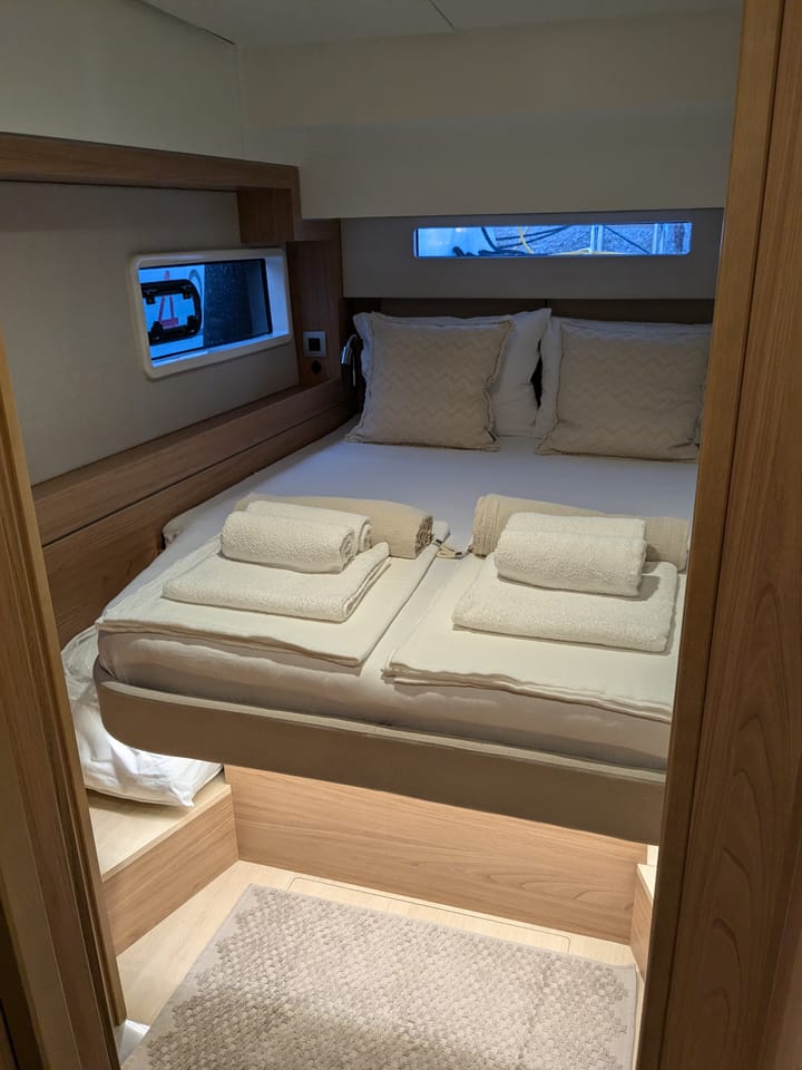 Lavrion 12.85 m Für Charter Katamaran — #24720 - 58