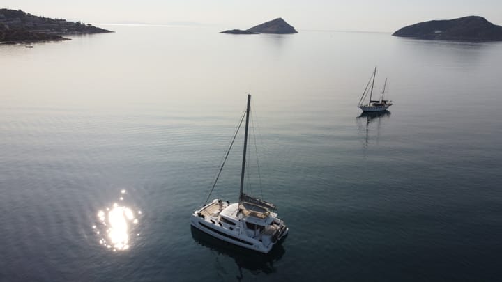 Lavrion 12.85 m Für Charter Katamaran — #24720 - 24