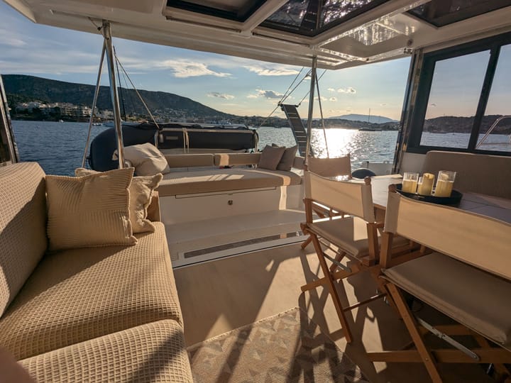 Lavrion 12.85 m Für Charter Katamaran — #24720 - 10
