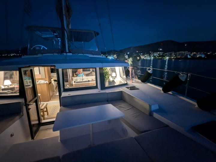Lavrion 12.85 m Für Charter Katamaran — #24720 - 13