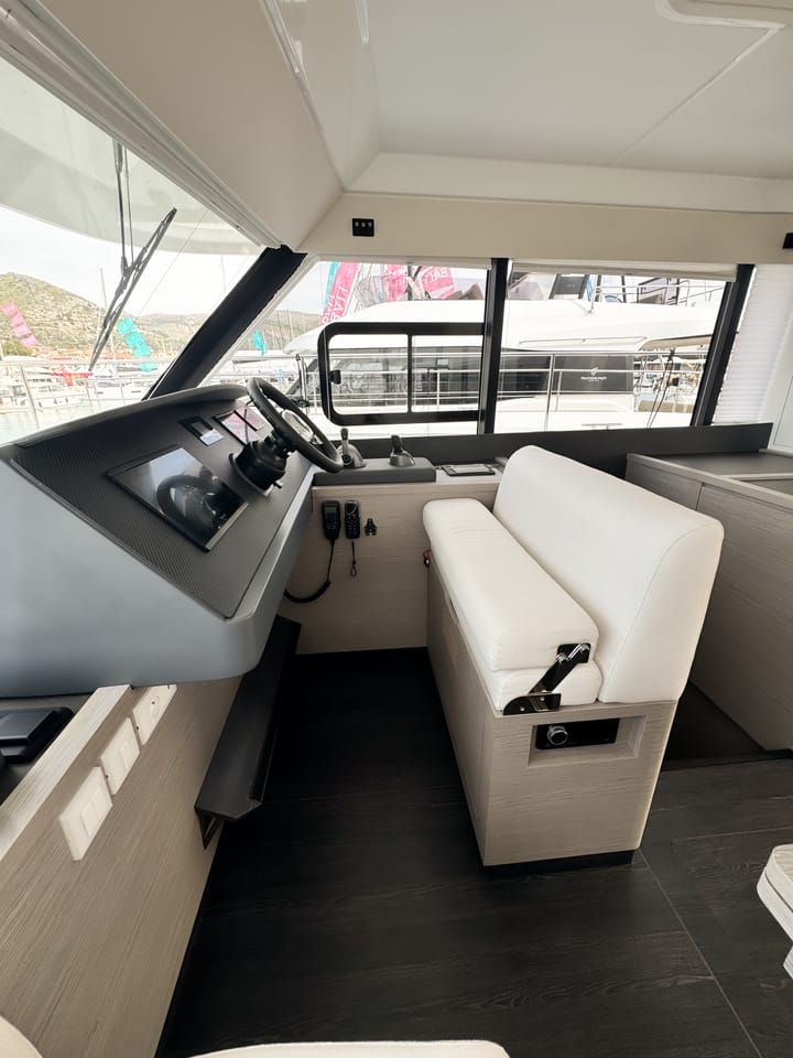 Seget Donji 12.2 m Per noleggio Catamarano - #24739 - 6