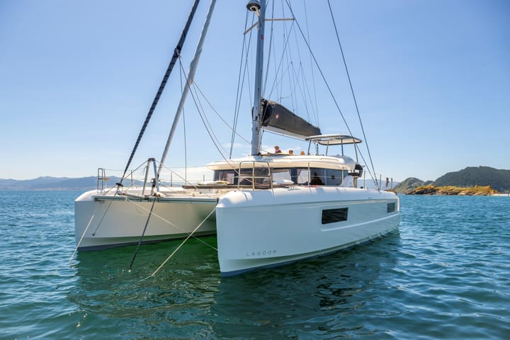 Catamaran Lagoon 43 (2025) pour Charter - Portisco | #24805 - 2