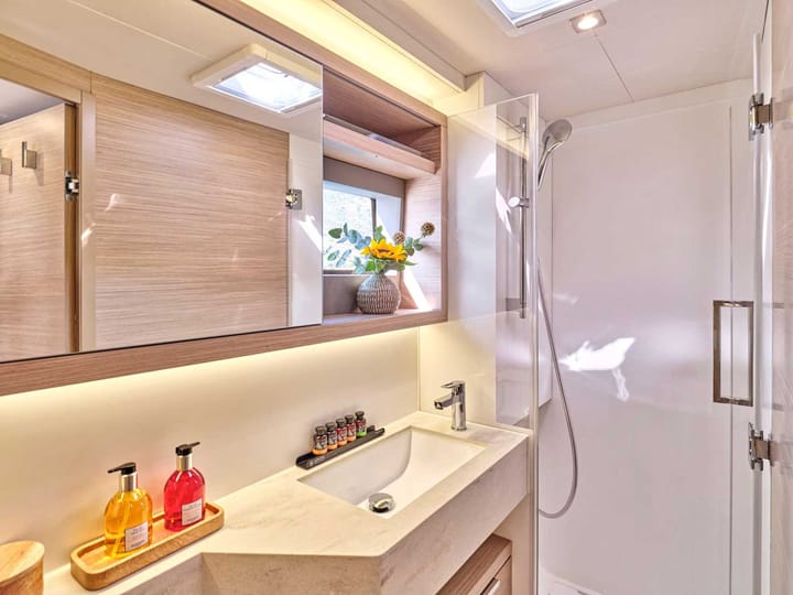 Athene 15.35 m Voor Charter Catamaran - #24812 - 18