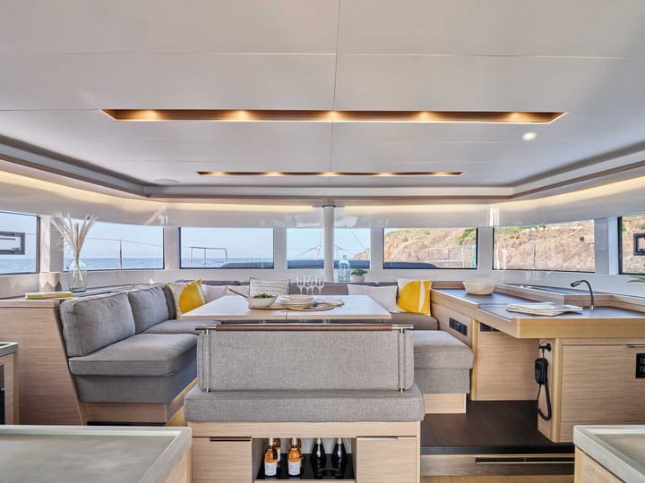 Athene 15.35 m Voor Charter Catamaran - #24812 - 2