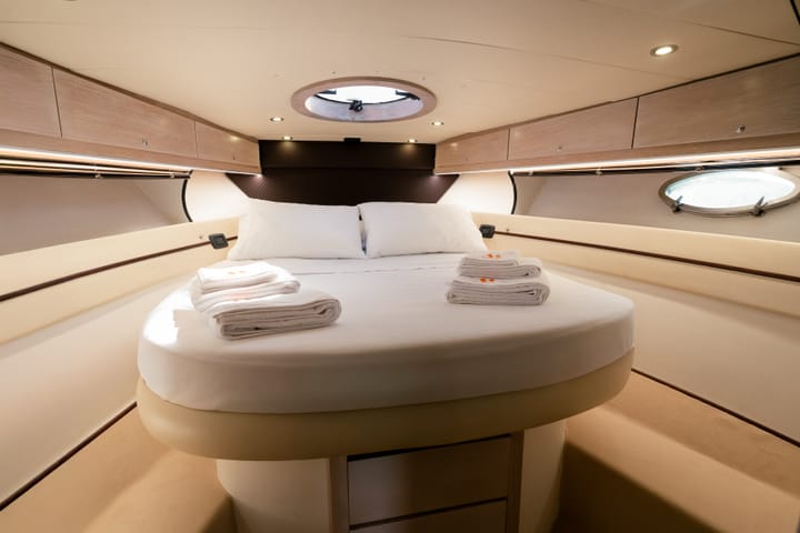 Hecho a medida Yate a motor (2005) para Charter - Salerno | #24996  - 4