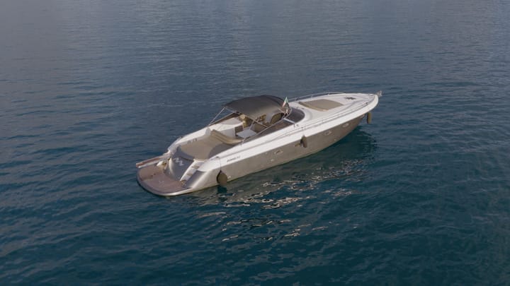 Hecho a medida Yate a motor (2005) para Charter - Salerno | #24996  - 20