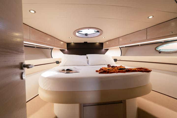 Hecho a medida Yate a motor (2005) para Charter - Salerno | #24996  - 6